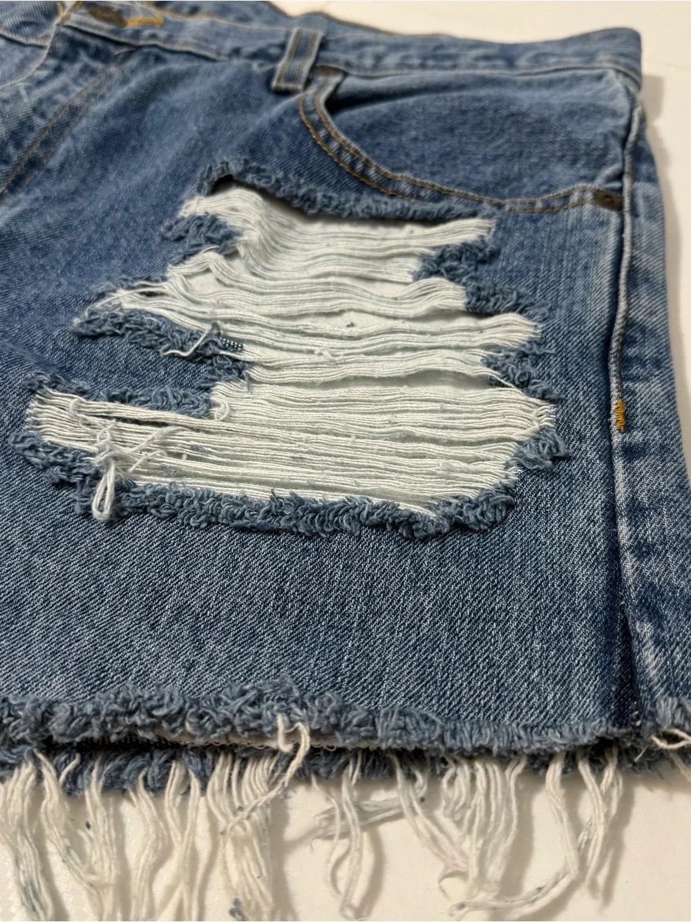 Arizona Jean Company Frayed Distressed Cut Off Blue Denim Shorts